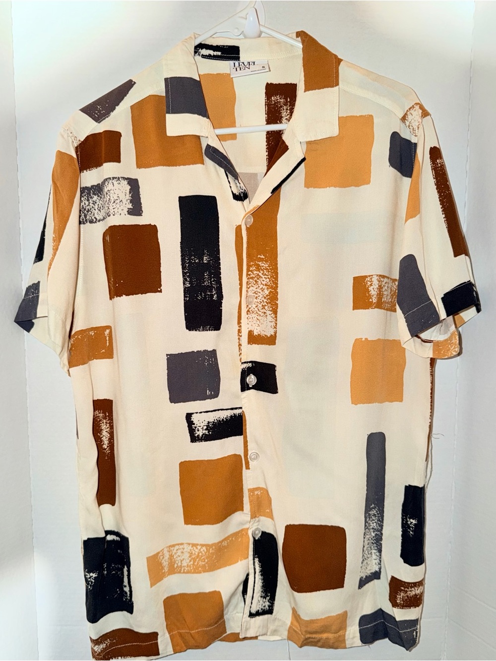 Men's Casual Short-Sleeve Button-Down Shirt in Cream with Tan & Brown Blocks